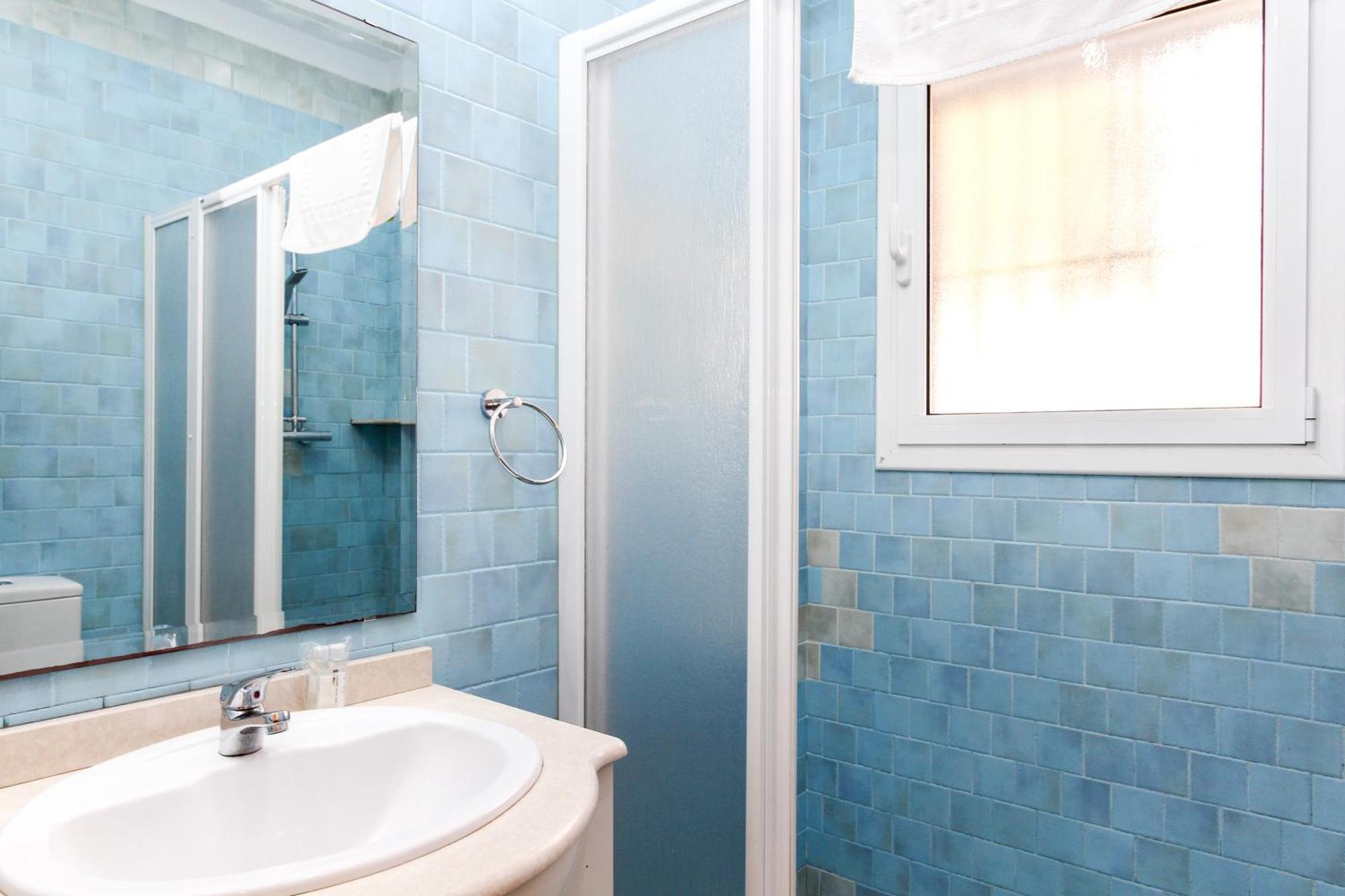 Villa Serena يوريت دي مار المظهر الخارجي الصورة