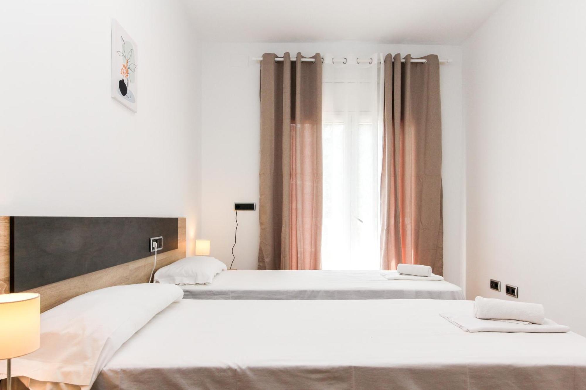 Villa Serena يوريت دي مار المظهر الخارجي الصورة