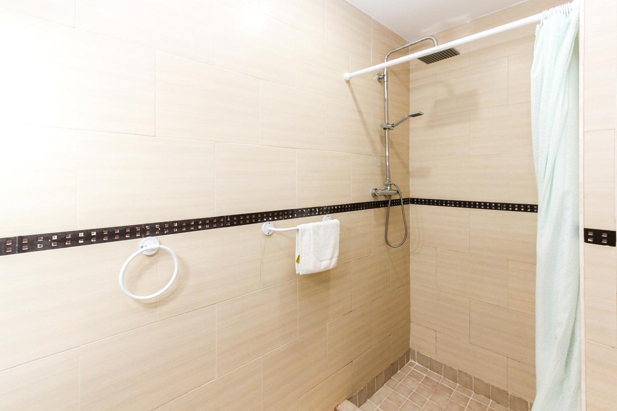Villa Serena يوريت دي مار المظهر الخارجي الصورة